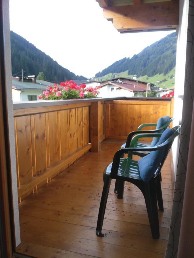 Bed and Breakfast Gruenwaldhof Тукс Экстерьер фото