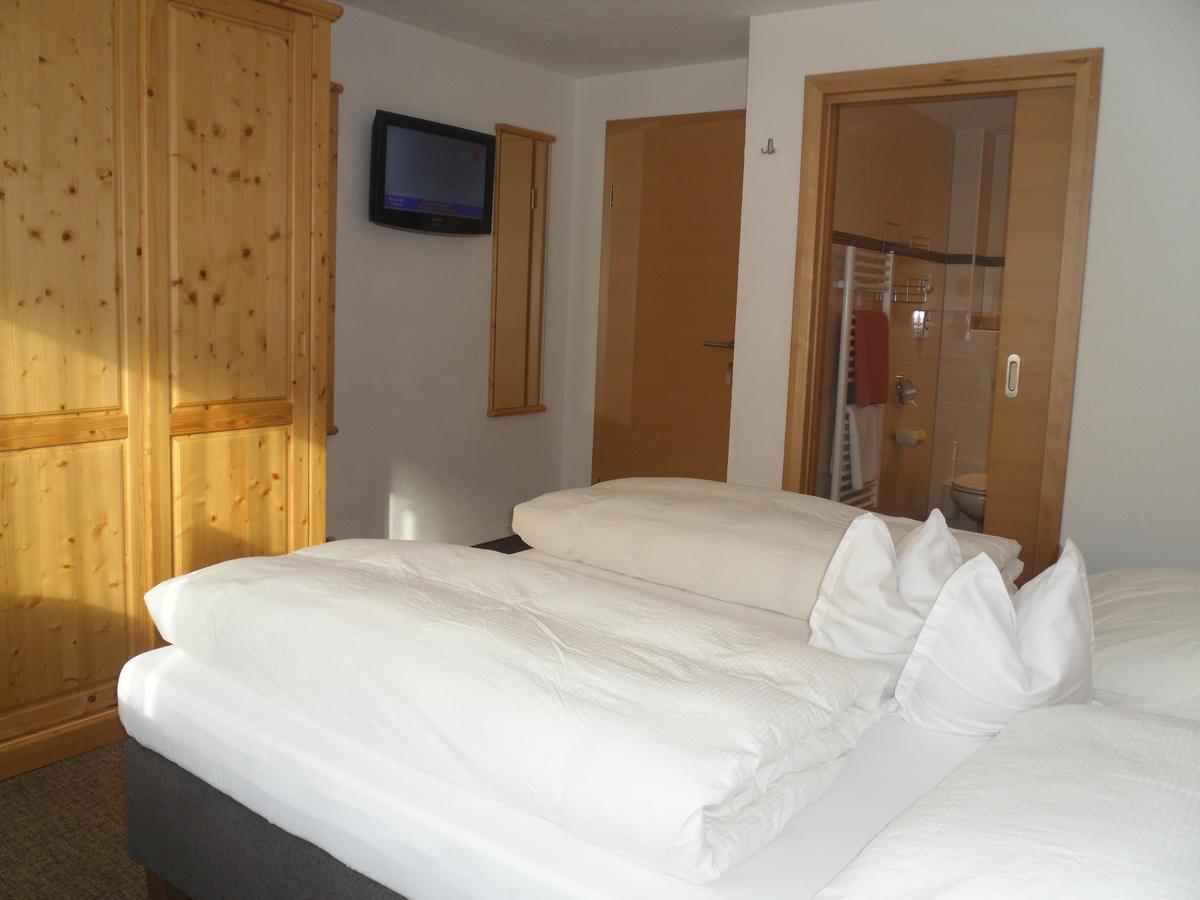 Bed and Breakfast Gruenwaldhof Тукс Экстерьер фото