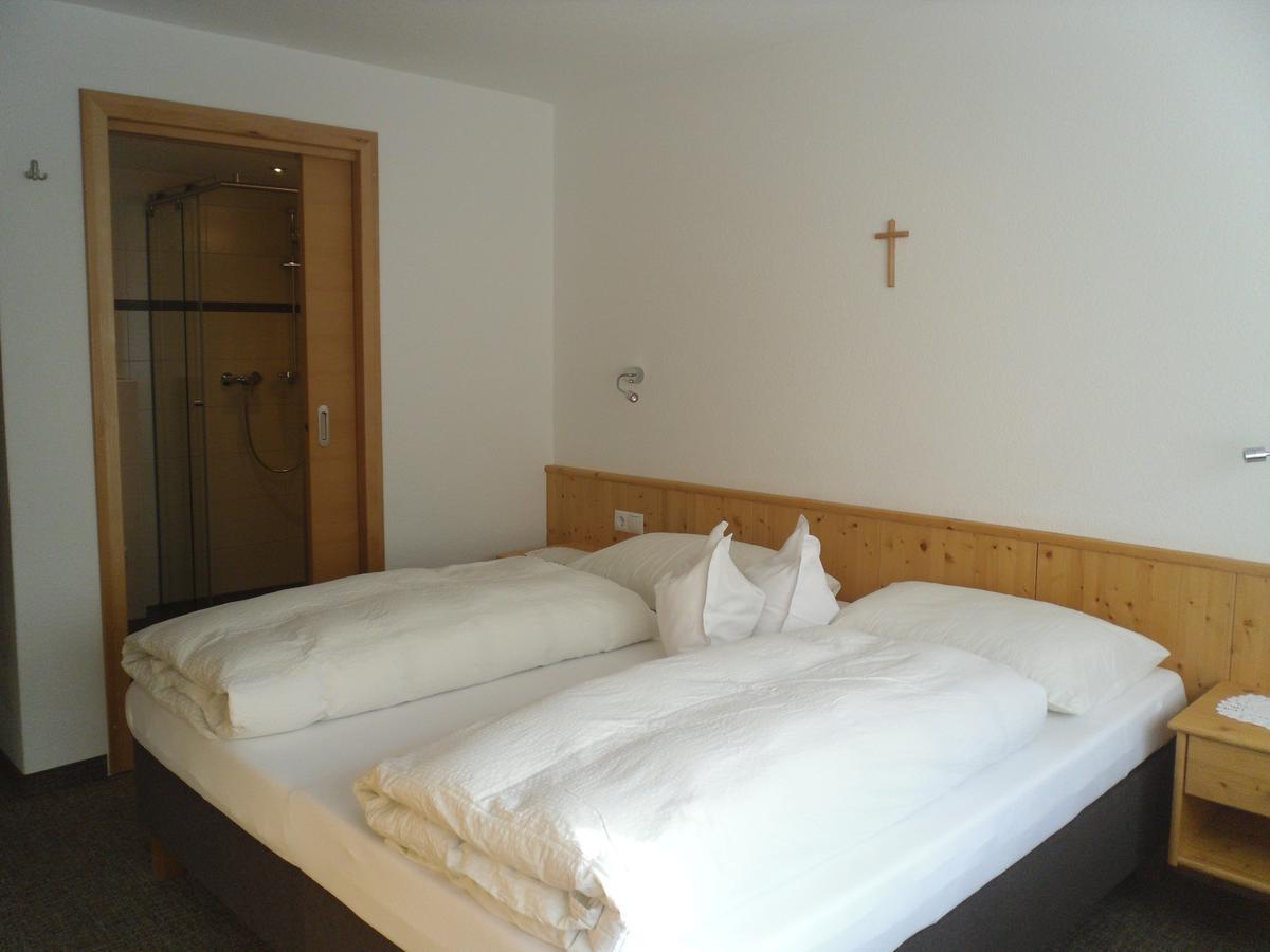 Bed and Breakfast Gruenwaldhof Тукс Экстерьер фото